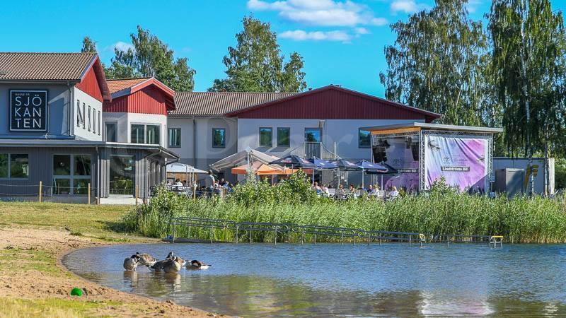 Hasse Pa Sjoekanten Hotell & Restaurang Jonkoping Exterior foto